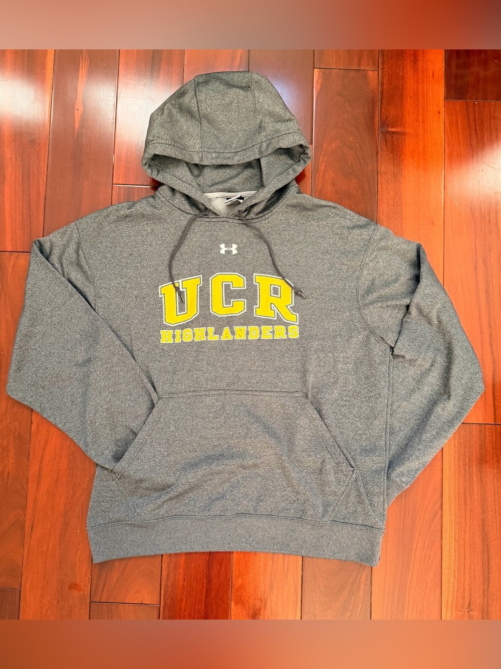 Under Armour Gray UCR Highlanders Hoodie with Yellow Logo Size M